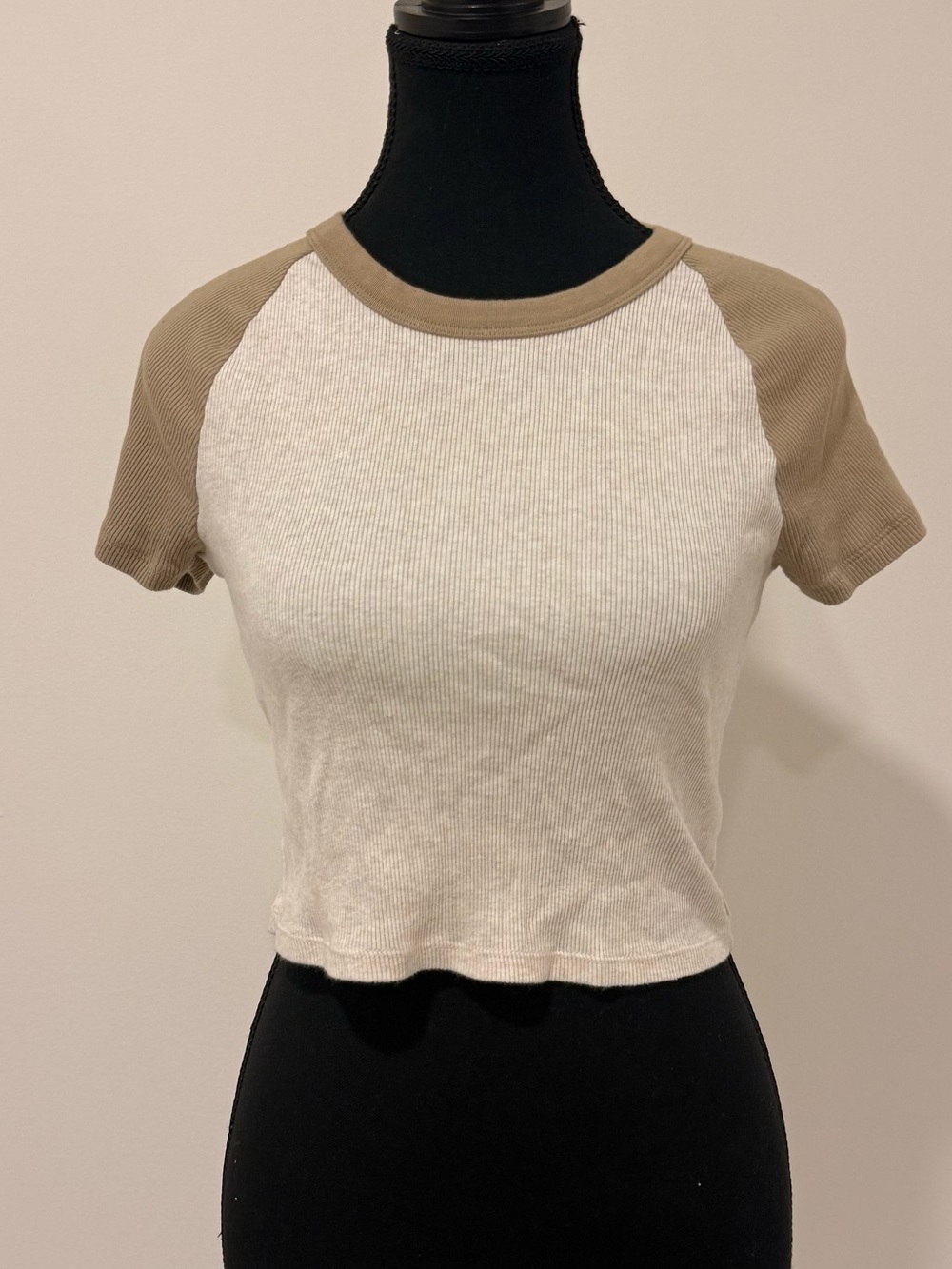 TNA Cream and Tan Raglan Crop Top